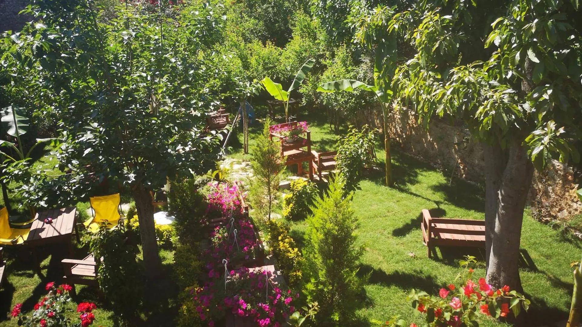 Ferienwohnung Demeter Rose Stonehouse Pansion Antalya Türkei