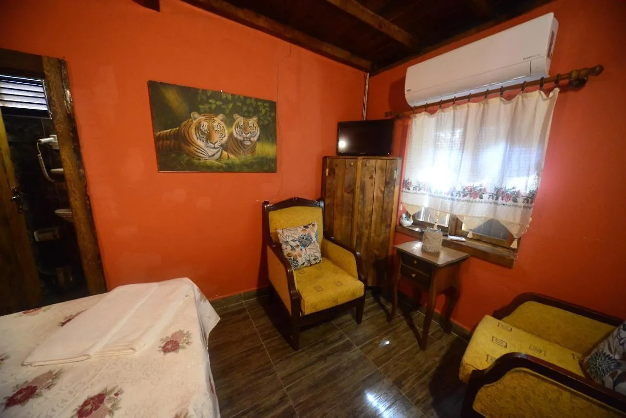 Ferienwohnung Demeter Rose Stonehouse Pansion Antalya Privatunterkunft